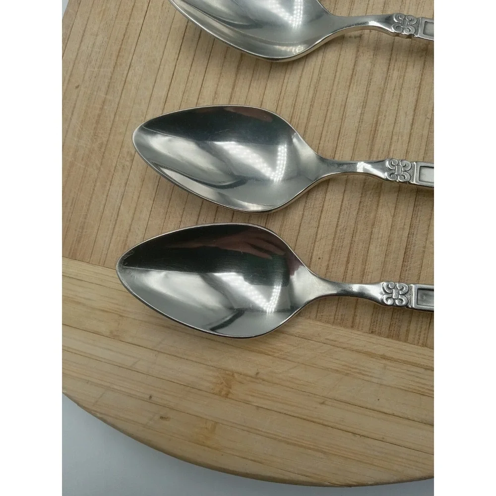 Oneida Community MADRID‎  No Black  Stainless 6 TeaSpoons   See Pictures